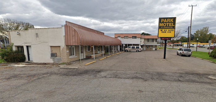Park Motel (Rainbow Park Motel) - Street View (newer photo)